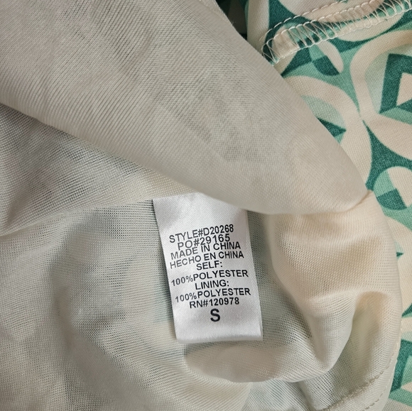 🩷💜Entro Green & White Puff Sleeve Mini Dress – Size Small🩷💚 - Picture 8 of 8